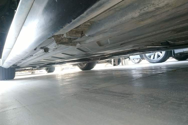 Used Mercedes-Benz E-Class 2019 E 300 L Sporty and Stylish Model
