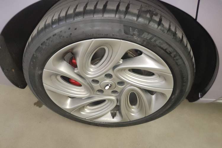 Used ORA Lightning Cat 2022 600 km All-Wheel Drive High-Performance Version
