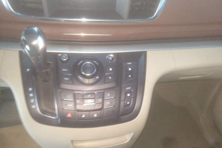 Used Buick GL8 2018 28T Luxury Model China VI Standard