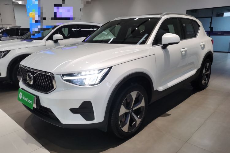 Used Volvo XC40 2024 B4 4x4 Smart Luxury Edition