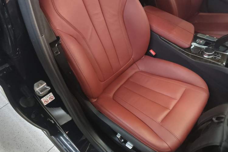 Used BMW 5 Series 2019 530Li Leading Model M Sport Package
