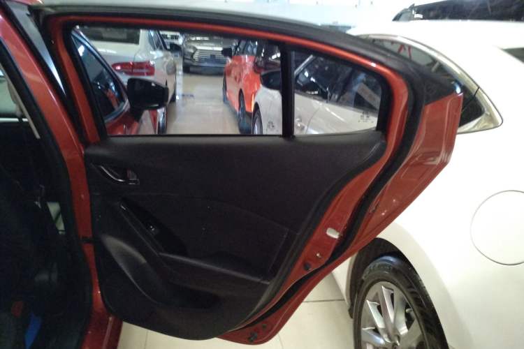 Used Mazda Mazda 3 Axela 2019 Cloud-Controlled Sedan 1.5L Automatic Luxury Model China VI Standard