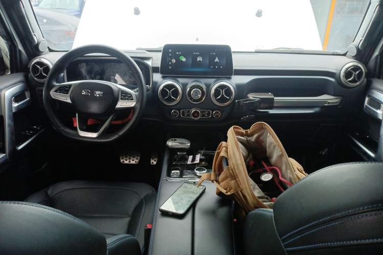 Used Beijing Auto BJ40 2021 2.0D Automatic Four-Wheel Drive Blade Hero Edition Adventurer Type
