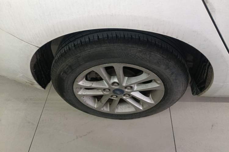 Used Ford Escort 2019 Revised 1.5L Automatic ZhiXiang Version China VI Standard
