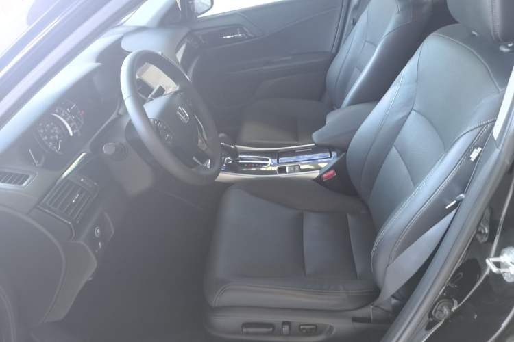 Used Honda Accord 2016 2.0L Luxury Edition