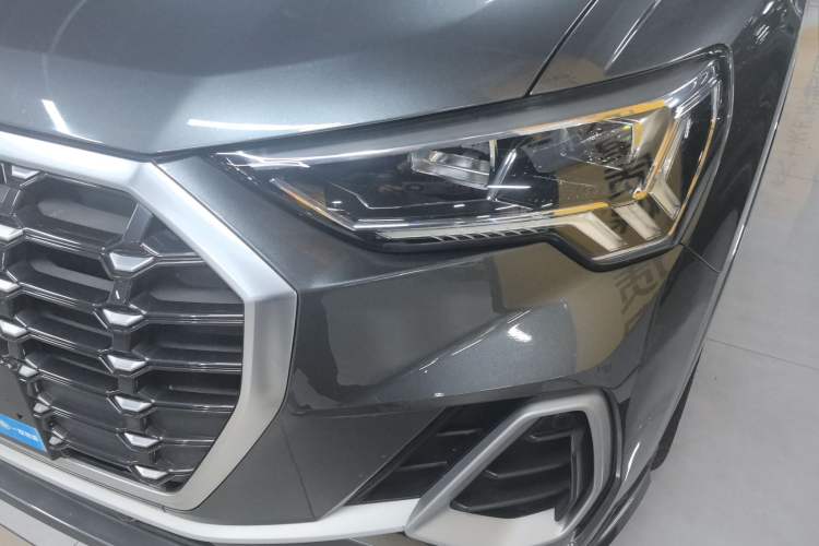 Used Audi Q3 2020 35 TFSI Fashion Dynamic Model