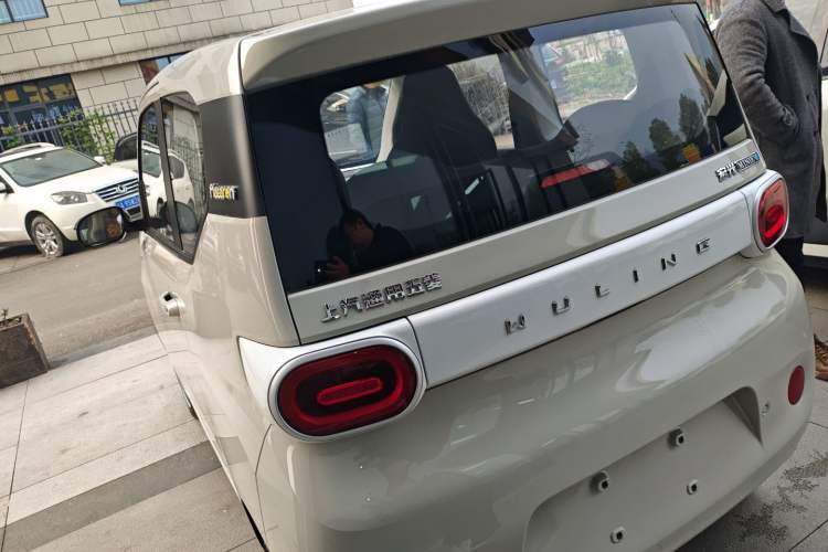 Used Wuling Hongguang MINIEV 2024 3rd Generation 215km Youth Edition
