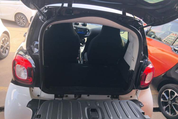 Used  fortwo 2018 1.0L 52kW Hardtop Passion Edition China V Standard
