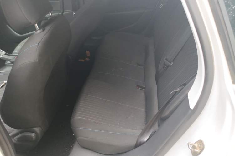 Used Peugeot 308 2018 1.6L Manual Fashion Edition
