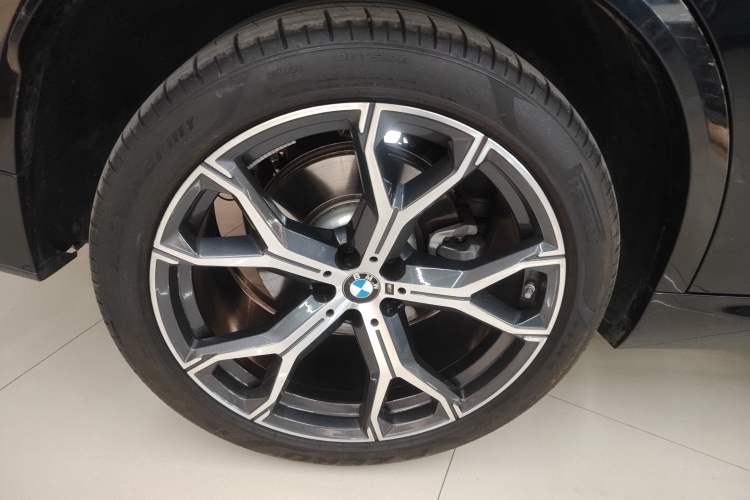 Used BMW X5 2023 xDrive 30Li Luxury M Sport Night Edition Package
