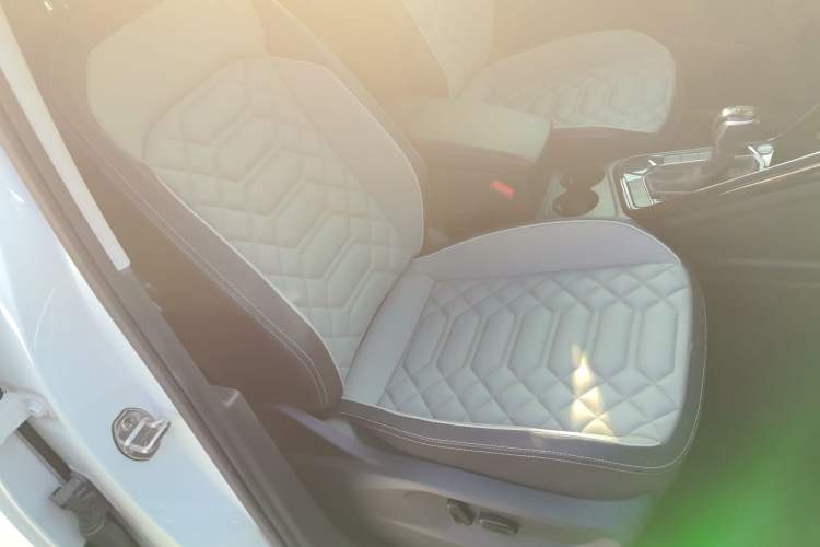 Used Volkswagen Tayron 2023 300TSI Two-Wheel-Drive Luxury Plus Advanced Edition