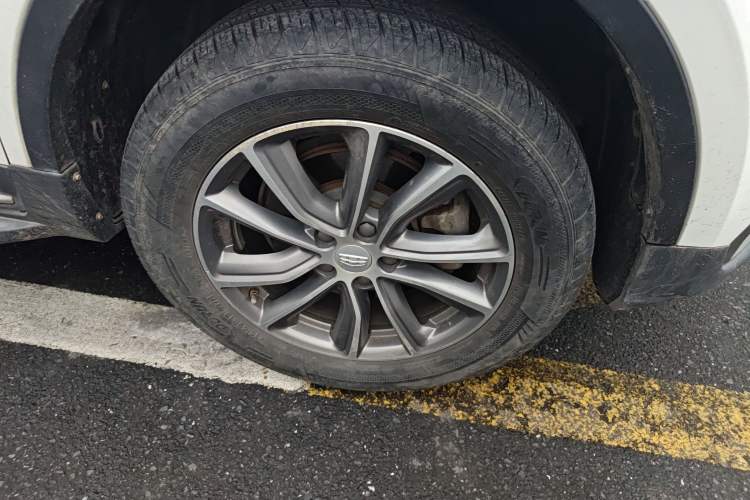 Used Geely Auto Emgrand X7 Sport 2018 1.8TD Automatic Two-Wheel Drive Smart Connect 4G Internet Edition