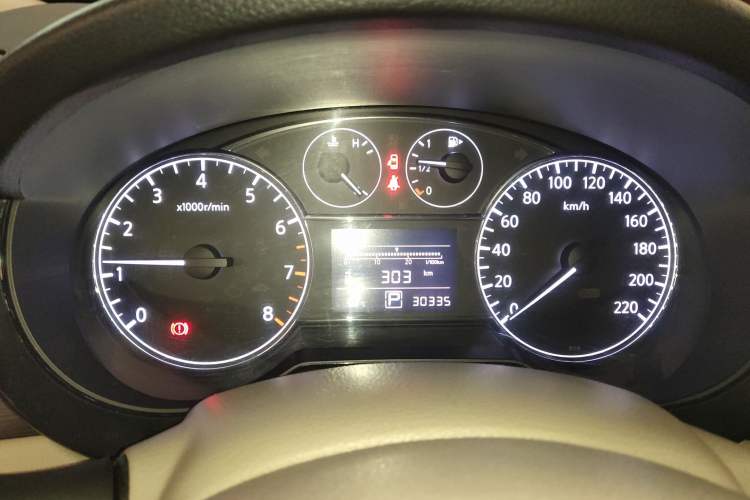 Used Nissan Tiida 2011 1.6L CVT Comfort Model