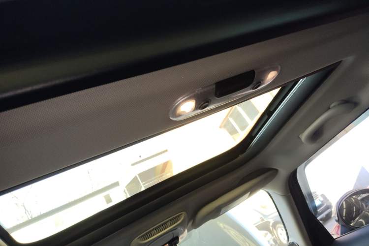 Used  MINI 2016 2.0T COOPER S Pioneer Edition Five-Door Model
