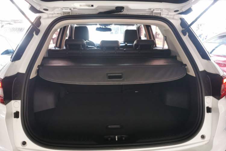 Used Changan CS55 2017 1.5T Manual Colorful Edition
