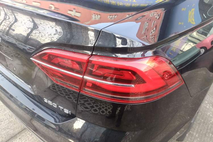 Used Volkswagen Phideon 2021 380TSI Luxury Edition
