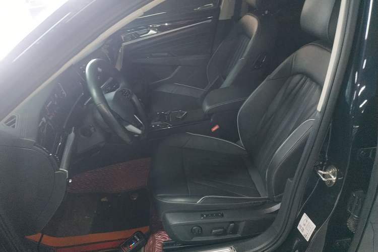 Used Volkswagen Passat 2023 Facelift 330TSI Prestige Edition
