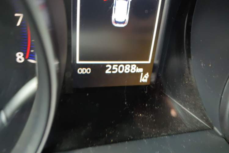 Used Toyota IZOA 2020 2.0L Yichi Version
