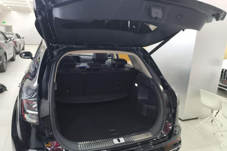 Used Hongqi HS5 2023 2.0T Qixiang Pro Edition
