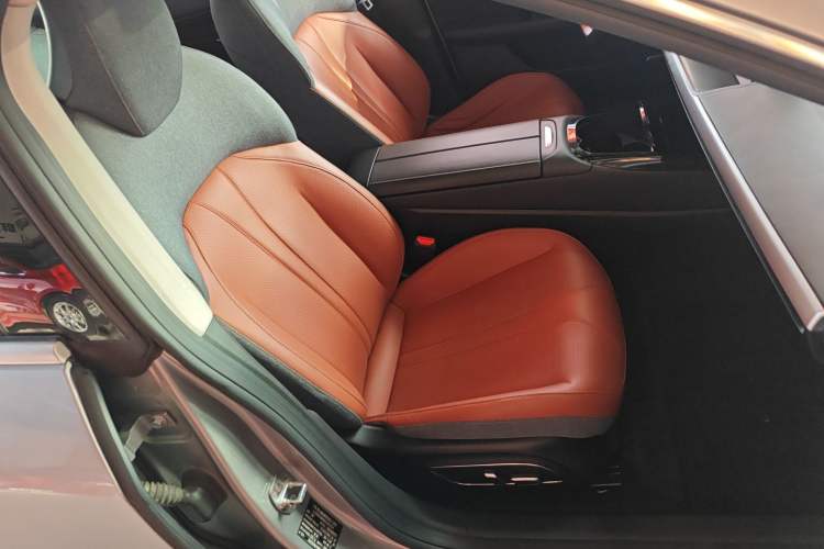 Used XPeng P7 2022 480 Standard Range Smart Drive Edition
