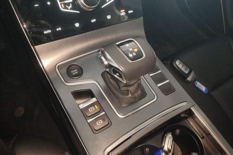 Used Hongqi H5 2022 Classic Model 1.5T DCT Flagship Edition
