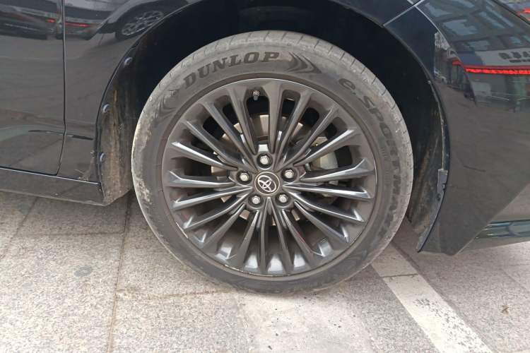 Used Toyota Avalon 2022 2.0L XLE Premium Edition