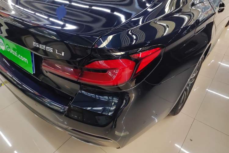 Used BMW 5 Series 2022 Second Facelift 525Li M Sport Package