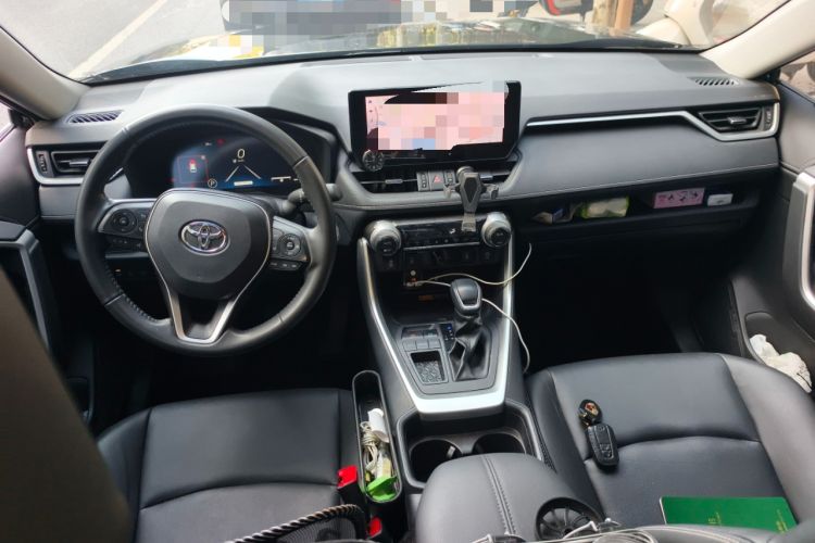 Used Toyota RAV4 2023 2.0L CVT Two-Wheel Drive Fashion Plus Edition
