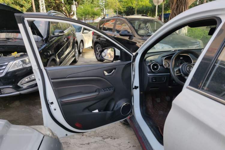 Used Dongfeng Fengon 500 2021 1.5L Manual Enjoyment Model