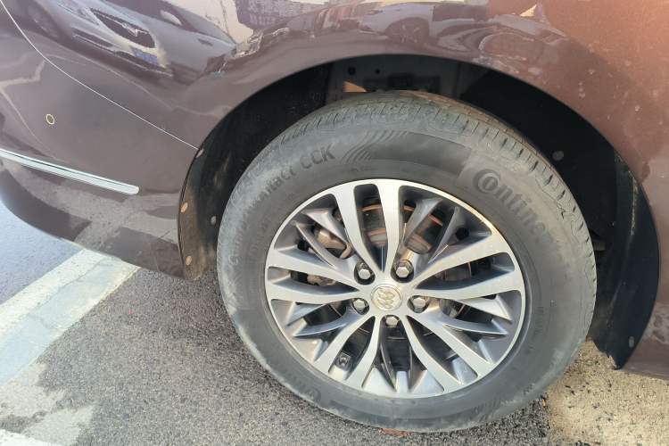 Used Buick GL8 2018 ES 28T Flagship Model China VI Standard
