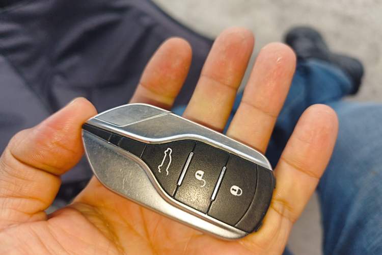 Used Yema T70 2016 Upgraded Model 1.5T Manual Luxury Version
