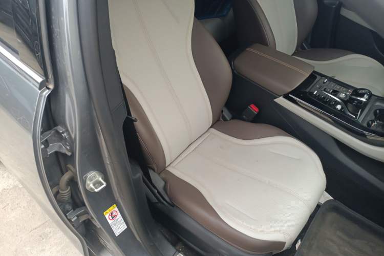 Used BYD Qin PLUS 2024 HONOR Edition DM-i 55KM Leading Model
