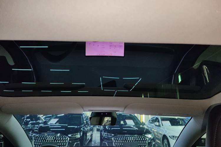 Used Tesla Model 3 2023 Long-Range All-Wheel-Drive Version
