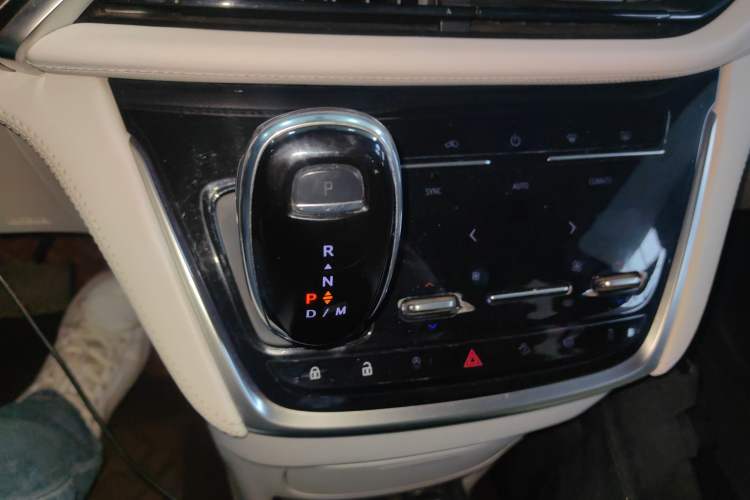 Used Buick GL8 2022 Avenir Avia Four-Seat Prestige Edition