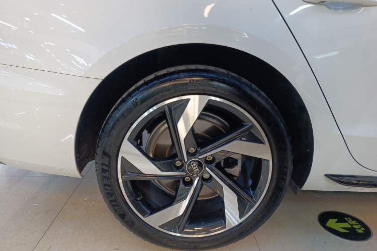 Used Audi A4L 2023 40 TFSI Bang & Olufsen Starry Night Edition