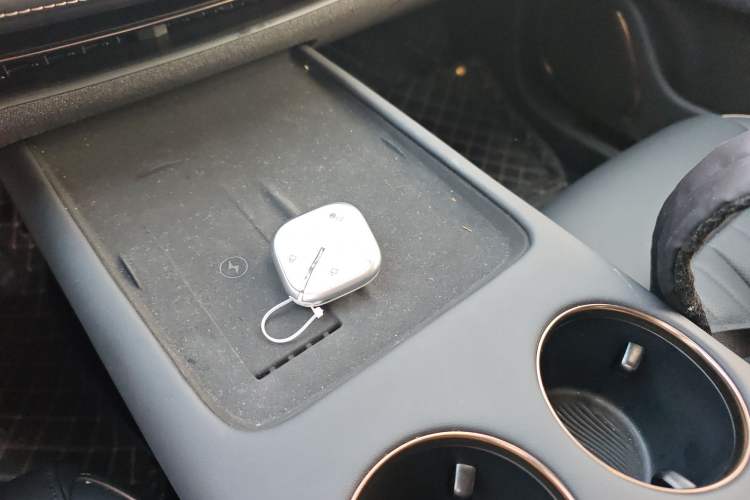 Used Baojun Enjoy 2025 Plug-in Hybrid 140km Luxury Edition
