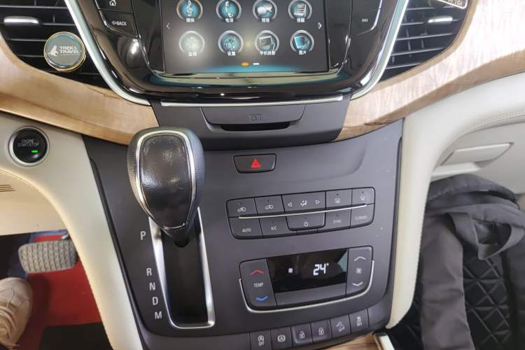 Used Buick GL8 2018 ES 28T Comfort Model China VI Standard