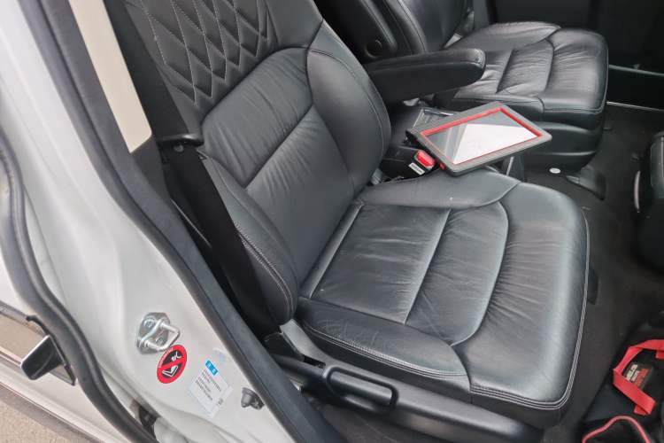 Used Honda Elysion 2019 2.0L Hybrid Luxury Edition
