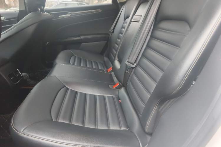 Used Ford Mondeo New Energy 2018 2.0 PHEV Smart-Controlled Fashion Edition China VI Standard