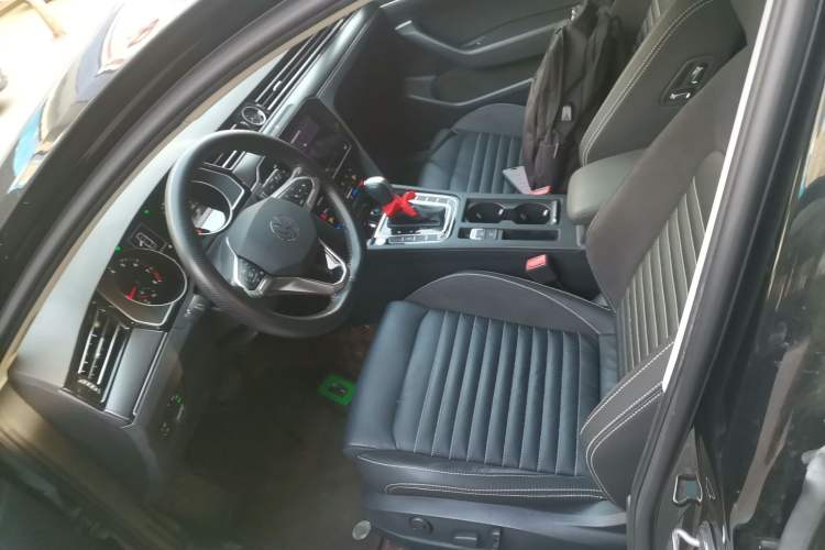 Used Volkswagen Magotan 2020 330TSI DSG Leading Model
