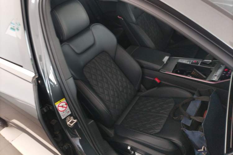 Used Audi A6L 2025 45 TFSI Prestige Dynamic Edition