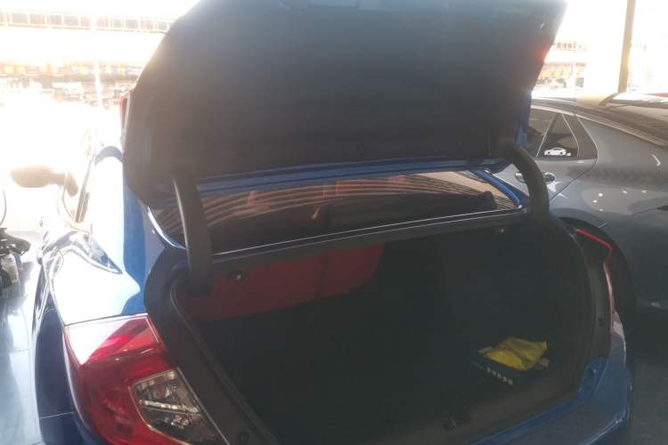 Used Honda Civic 2016 220TURBO CVT Luxury Edition
