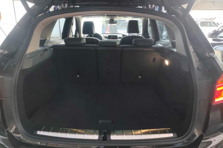 Used BMW X1 2019 sDrive20Li Leading Model
