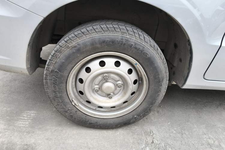 Used Wuling Hongguang V 2022 1.5L Jingqu Version Hydraulic Power Steering LAR