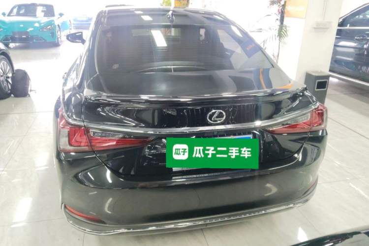 Used Lexus ES 2023 200 Excellence Edition