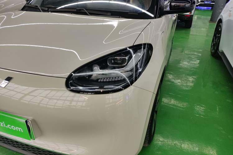 Used Wuling Bingo 2023 333 km Lingxi Connected+ Version
