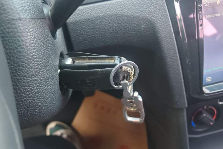 Used Volkswagen Bora 2017 1.6L Manual Fashion Model