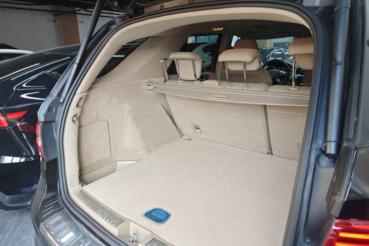 Used Mercedes-Benz M-Class 2014 ML 320 4MATIC
