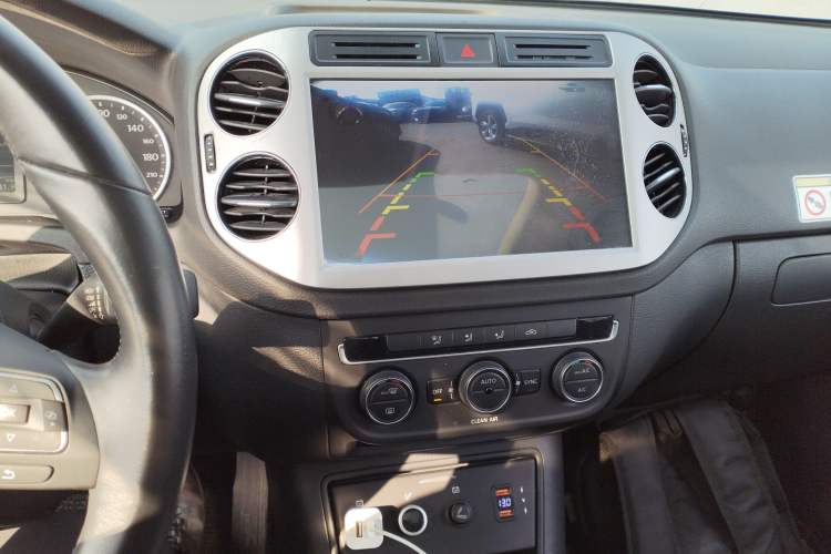 Used Volkswagen Tiguan 2016 280TSI Automatic Two-Wheel Drive Silk Road Comfort Edition