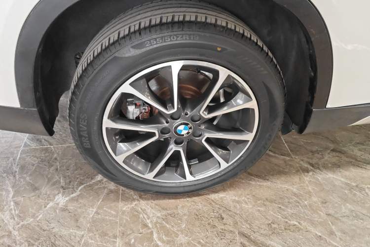 Used BMW X5 2013 xDrive35i U.S. specification
